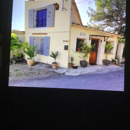 Location De Vacances Var 83 Chez Mimmo La Verdiere Luaran gambar
